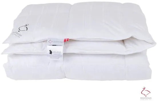 Ringsted duvet - The Little Match Girl - warm - 240x220 cm